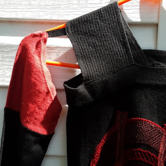 Designers Remix Eskildsen off shoulder sweater XS - Picture 5 of 15